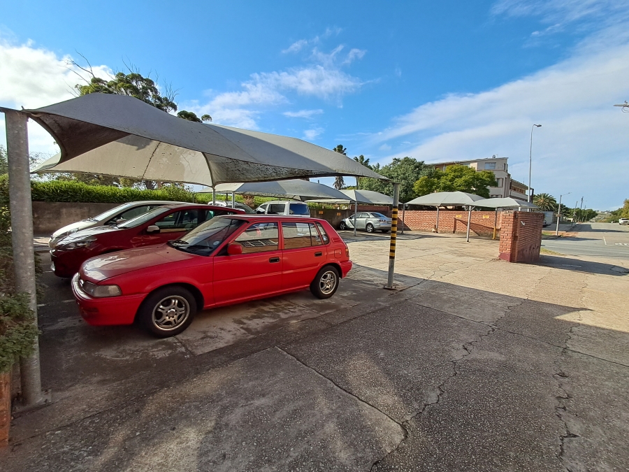 2 Bedroom Property for Sale in College Hill Eastern Cape